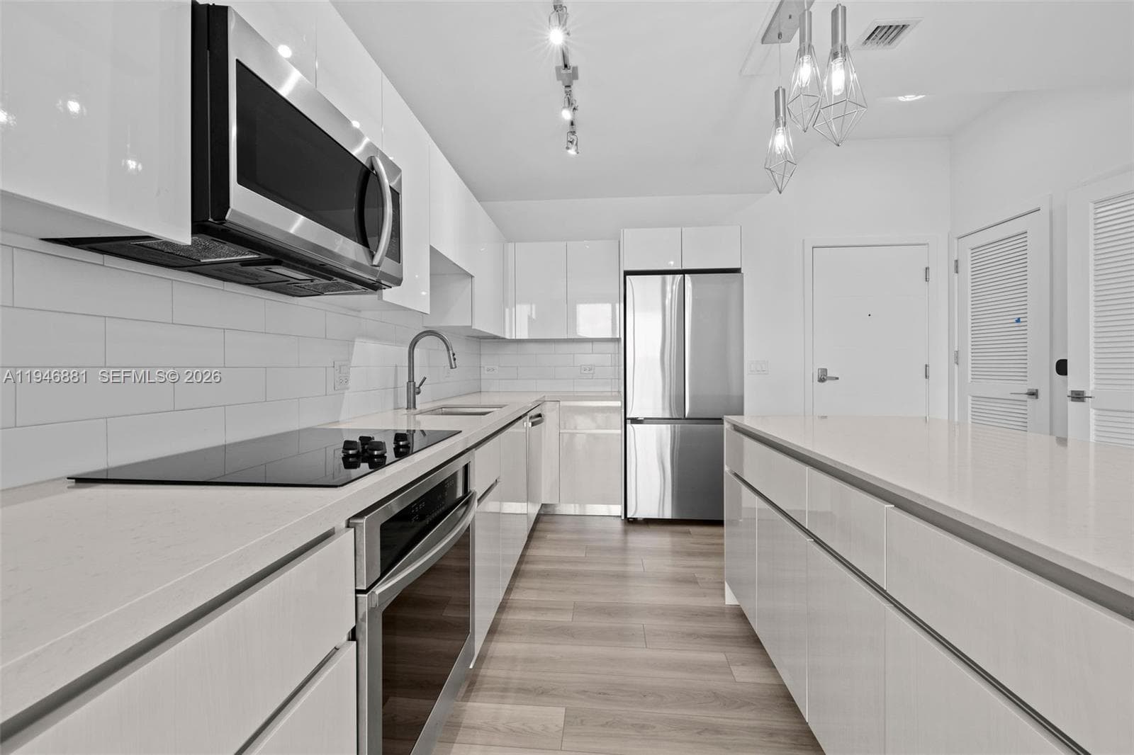Mondrian Hallandale · #0804 in Hallandale Beach - Photo 19