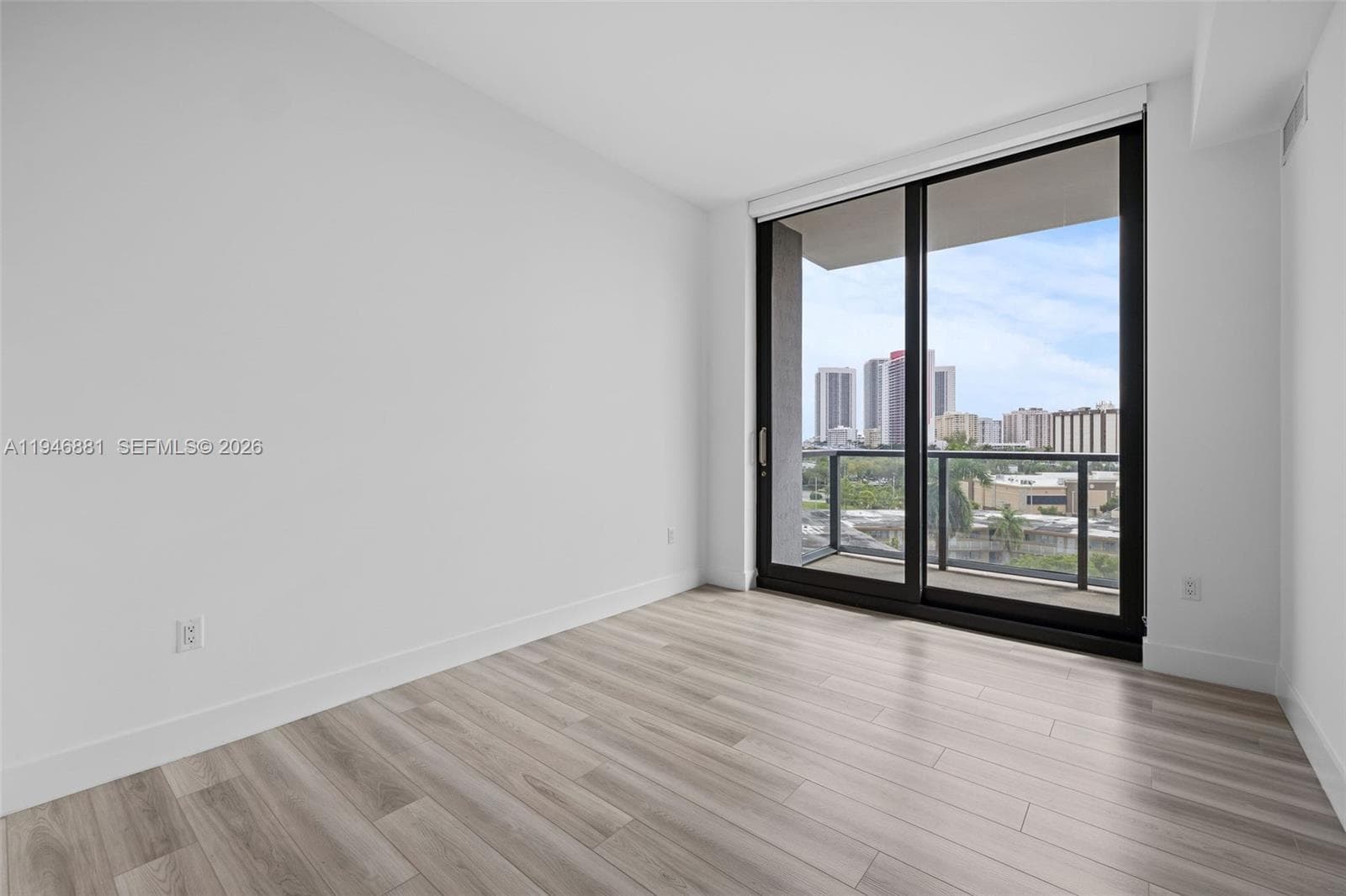 Mondrian Hallandale · #0804 in Hallandale Beach - Photo 31
