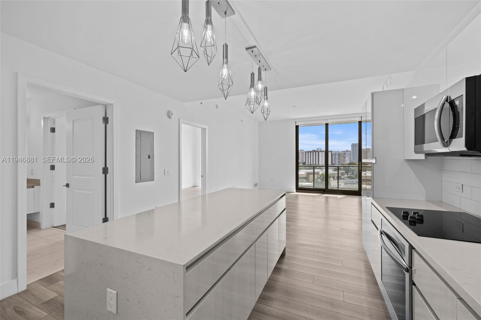 Mondrian Hallandale · #0804 in Hallandale Beach - Photo 4