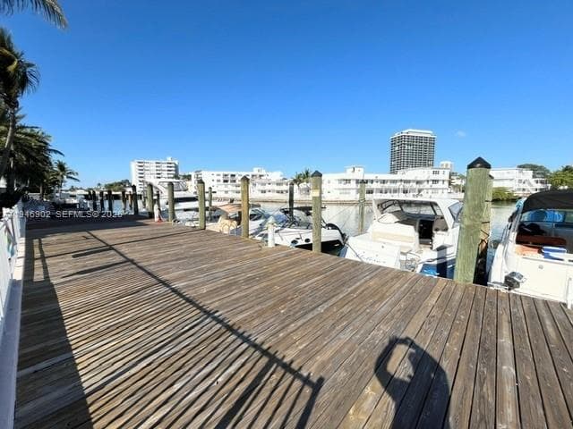 BAY DRIVE CONDO · #1 in Miami Beach - Photo 5