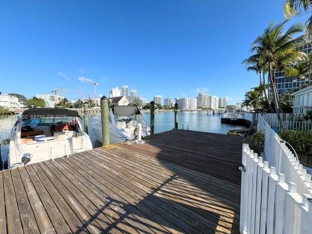 BAY DRIVE CONDO · #1 in Miami Beach - Photo 4
