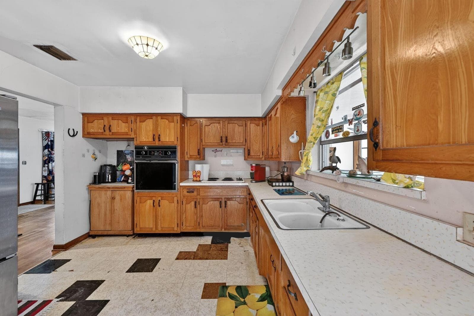 Virtually enhanced, kitchen