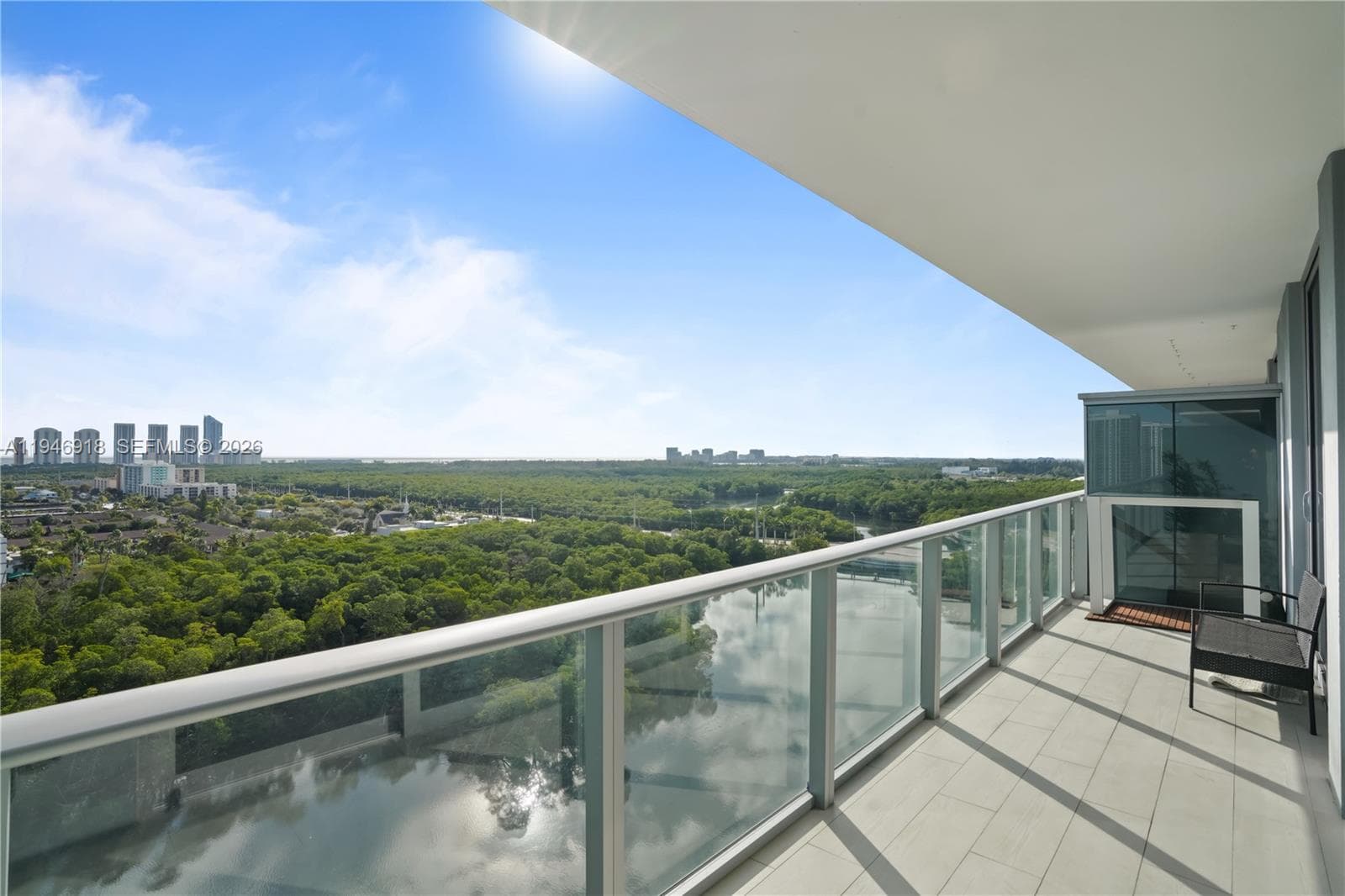 THE HARBOUR SOUTH CONDO · #1518 in North Miami Beach - Photo 17