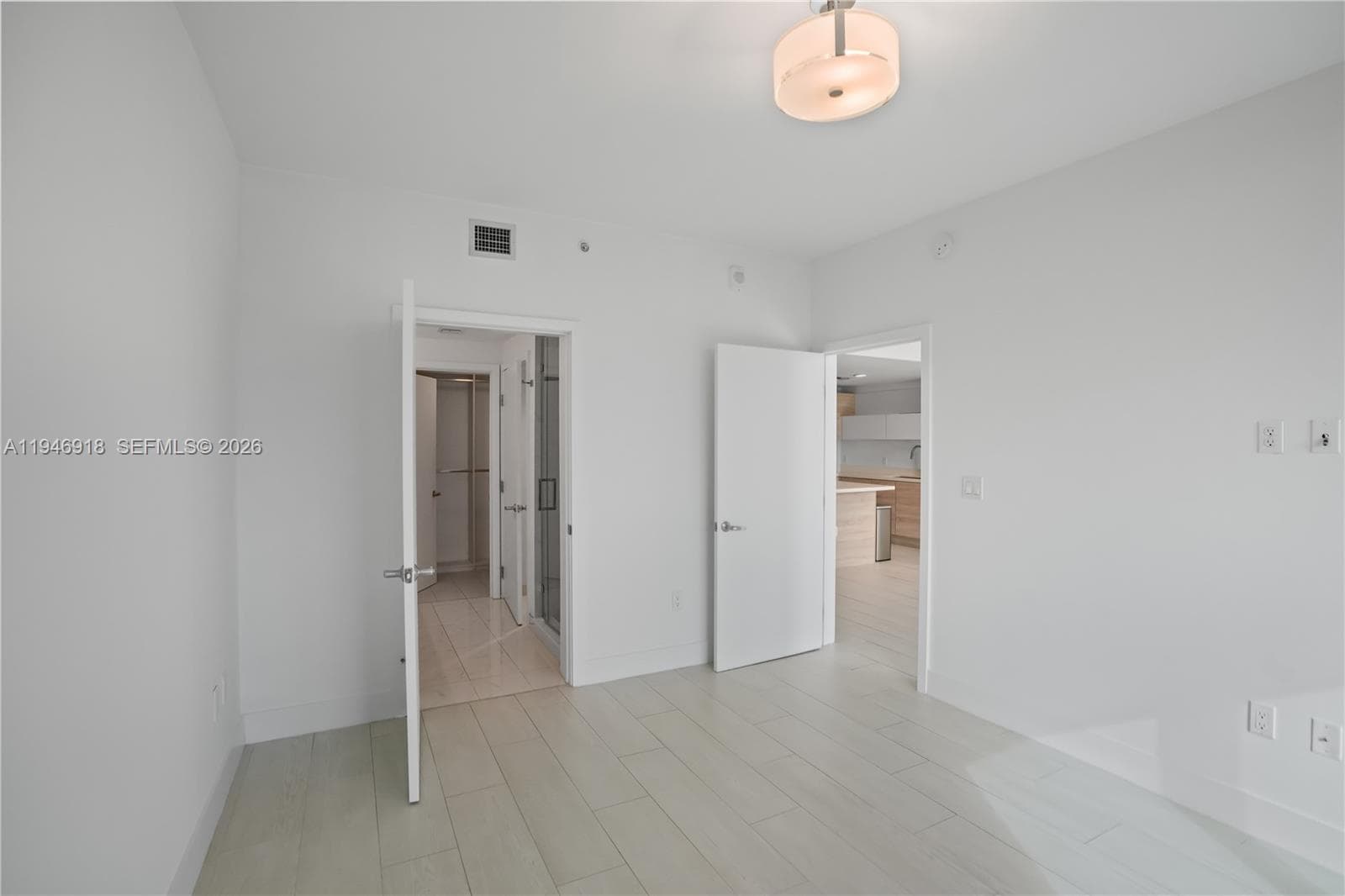 THE HARBOUR SOUTH CONDO · #1518 in North Miami Beach - Photo 5