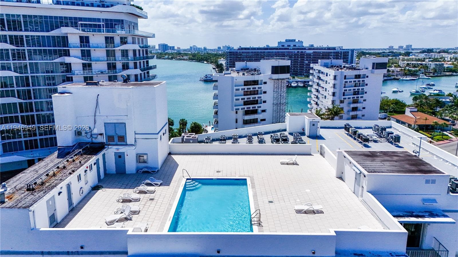 BOSTON PLAZA CONDO · #602 in Miami Beach - Photo 3