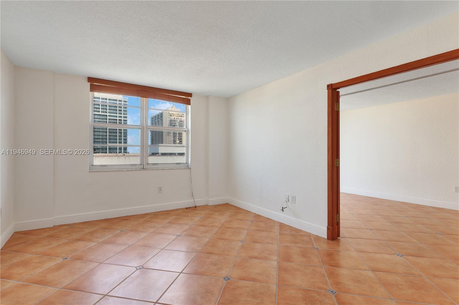 BOSTON PLAZA CONDO · #602 in Miami Beach - Photo 9