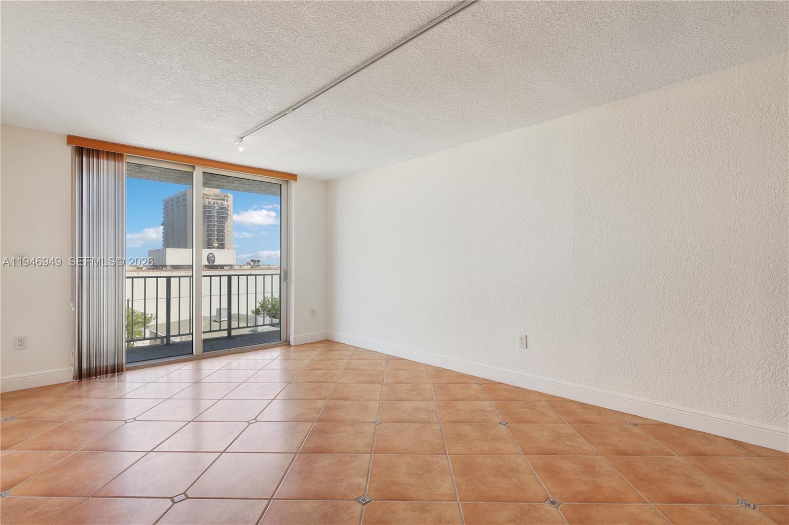 BOSTON PLAZA CONDO · #602 in Miami Beach - Photo 11