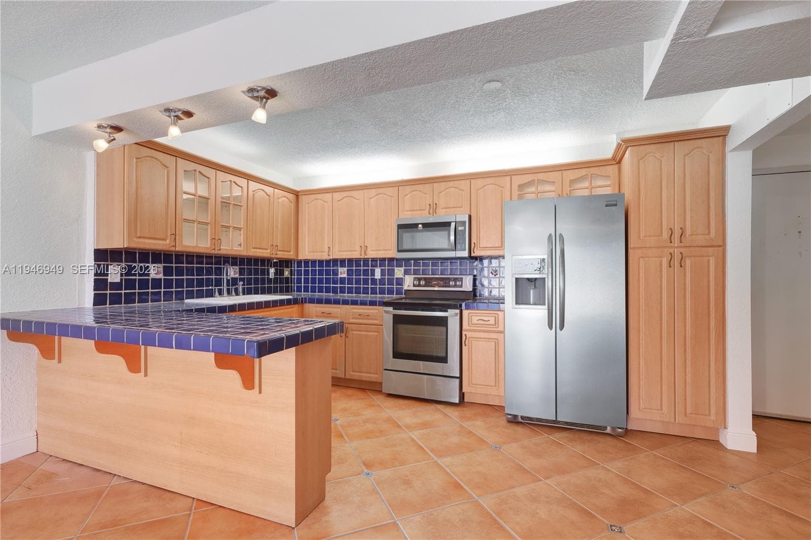 BOSTON PLAZA CONDO · #602 in Miami Beach - Photo 4