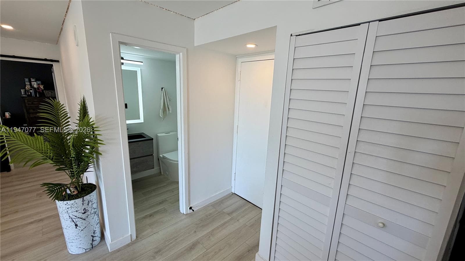 PLAZA OF AMERICAS CONDO P · #915 in Sunny Isles Beach - Photo 17