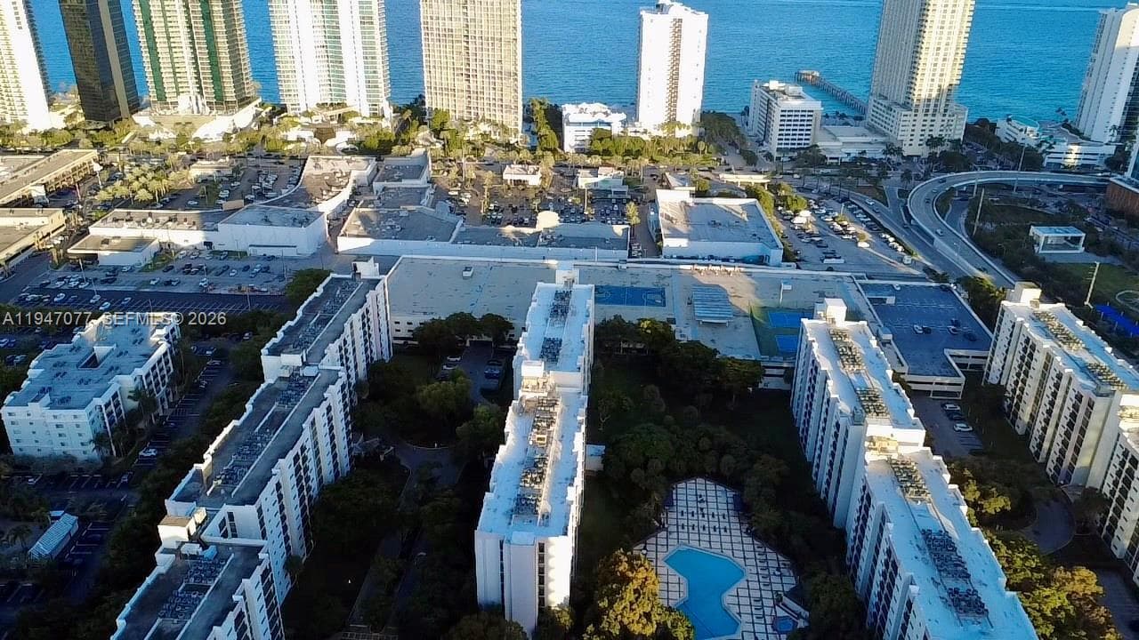 PLAZA OF AMERICAS CONDO P · #915 in Sunny Isles Beach - Photo 47