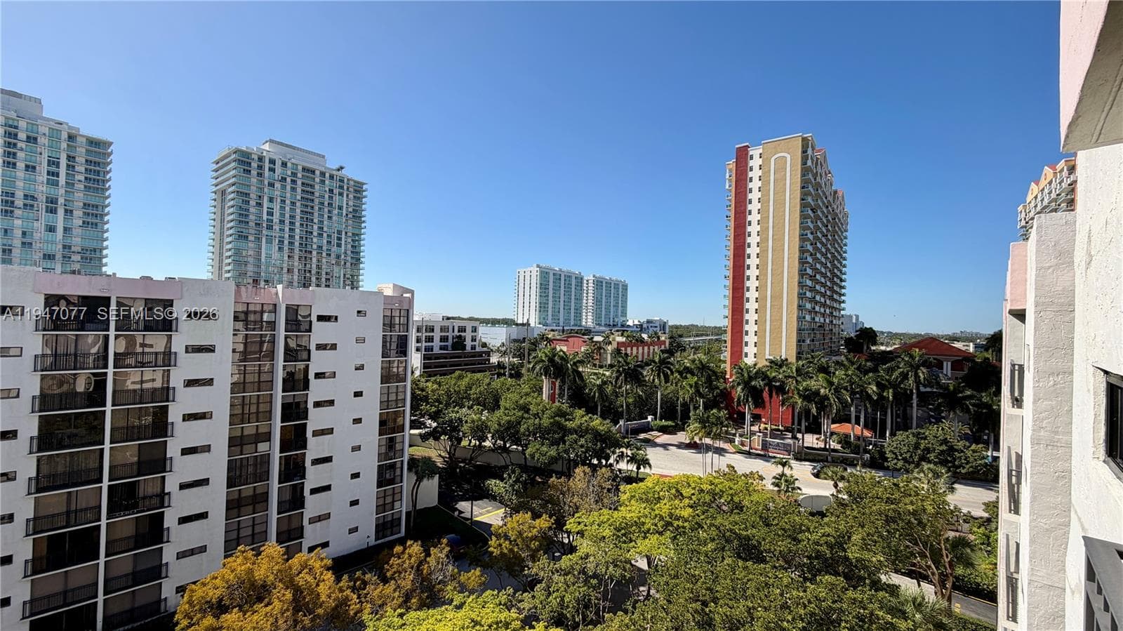 PLAZA OF AMERICAS CONDO P · #915 in Sunny Isles Beach - Photo 34