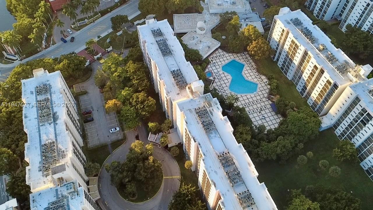 PLAZA OF AMERICAS CONDO P · #915 in Sunny Isles Beach - Photo 49