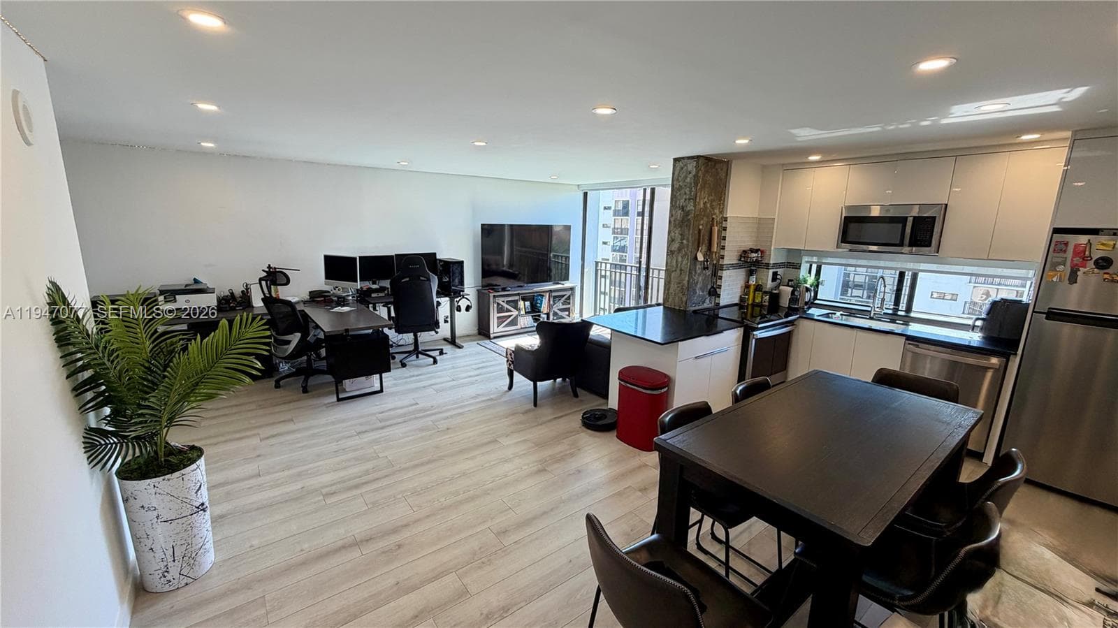 PLAZA OF AMERICAS CONDO P · #915 in Sunny Isles Beach - Photo 11