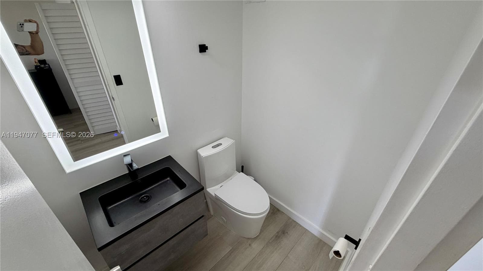 PLAZA OF AMERICAS CONDO P · #915 in Sunny Isles Beach - Photo 31