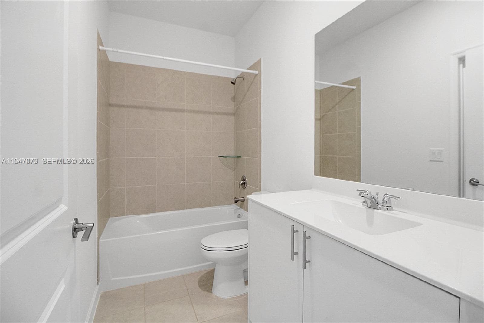 1ST FLOOR BATHROOM