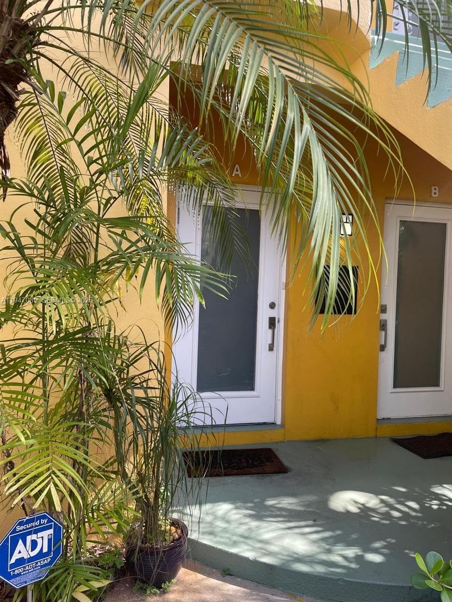 Victoria Park · #717A in Fort Lauderdale - Photo 2