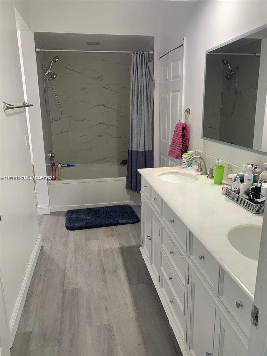 VILLAGE BY THE BAY CONDO · #13313 in Aventura - Photo 7