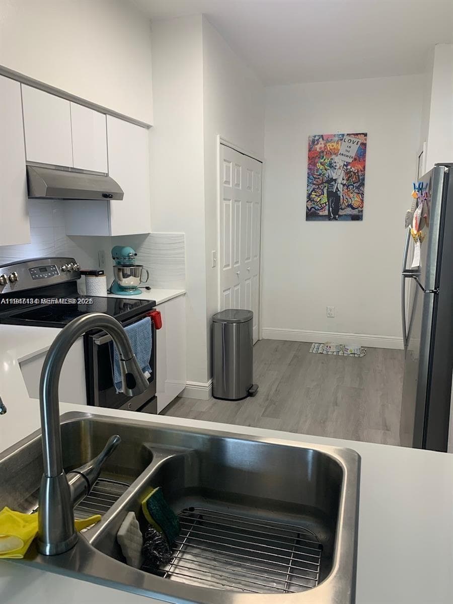 VILLAGE BY THE BAY CONDO · #13313 in Aventura - Photo 4
