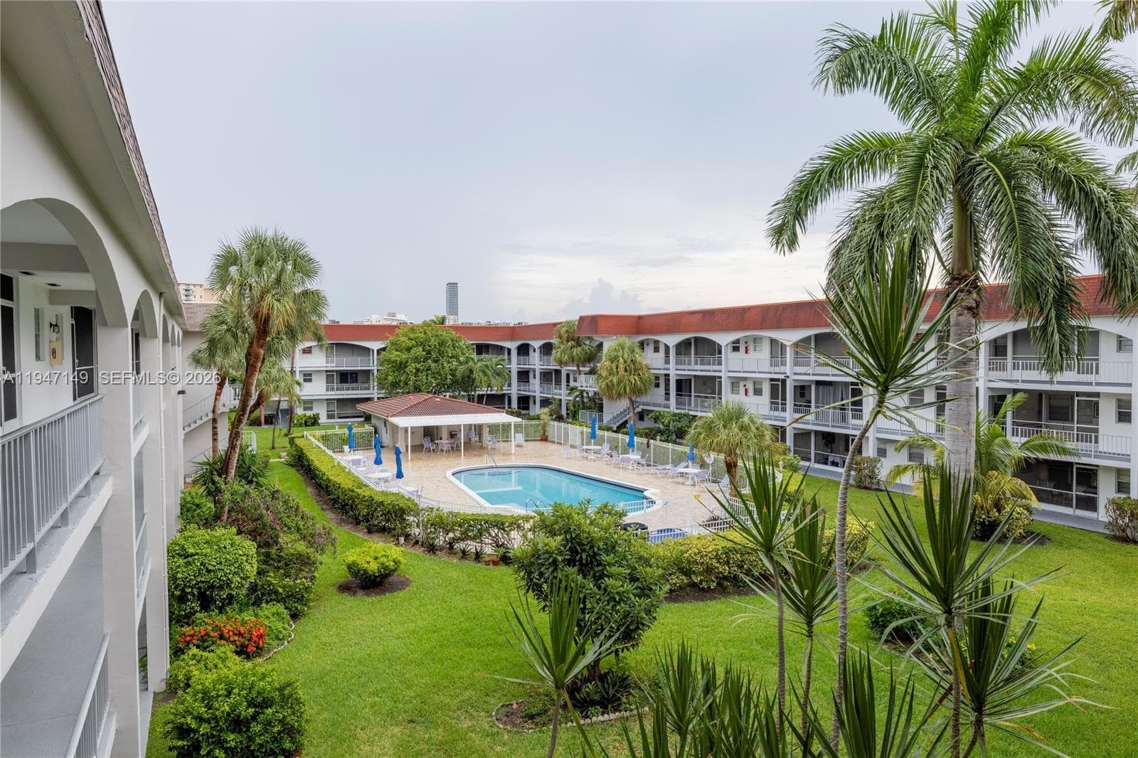 Paradise Villas Condo · #302-B in Hallandale Beach - Photo 2