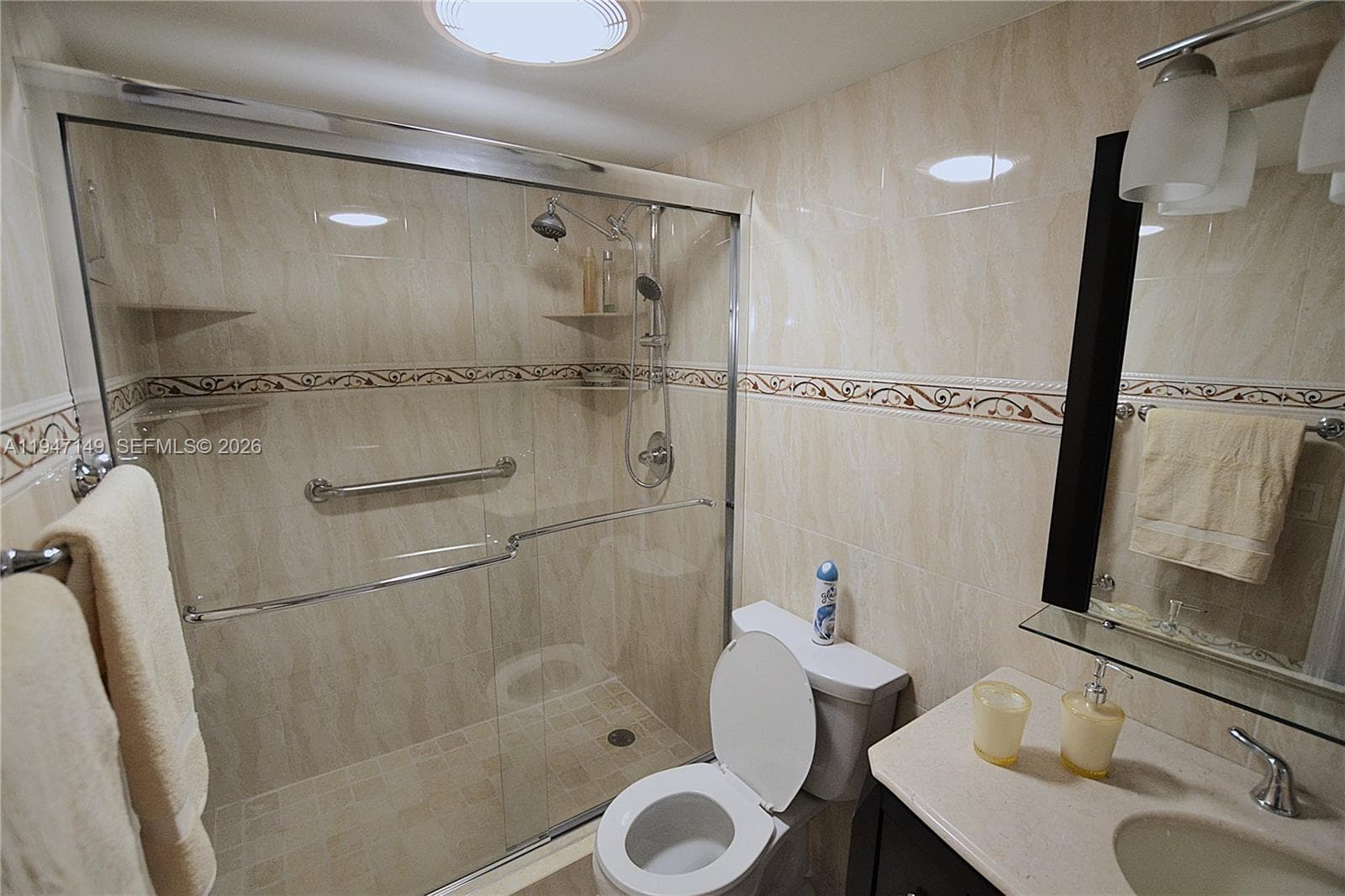 Paradise Villas Condo · #302-B in Hallandale Beach - Photo 16