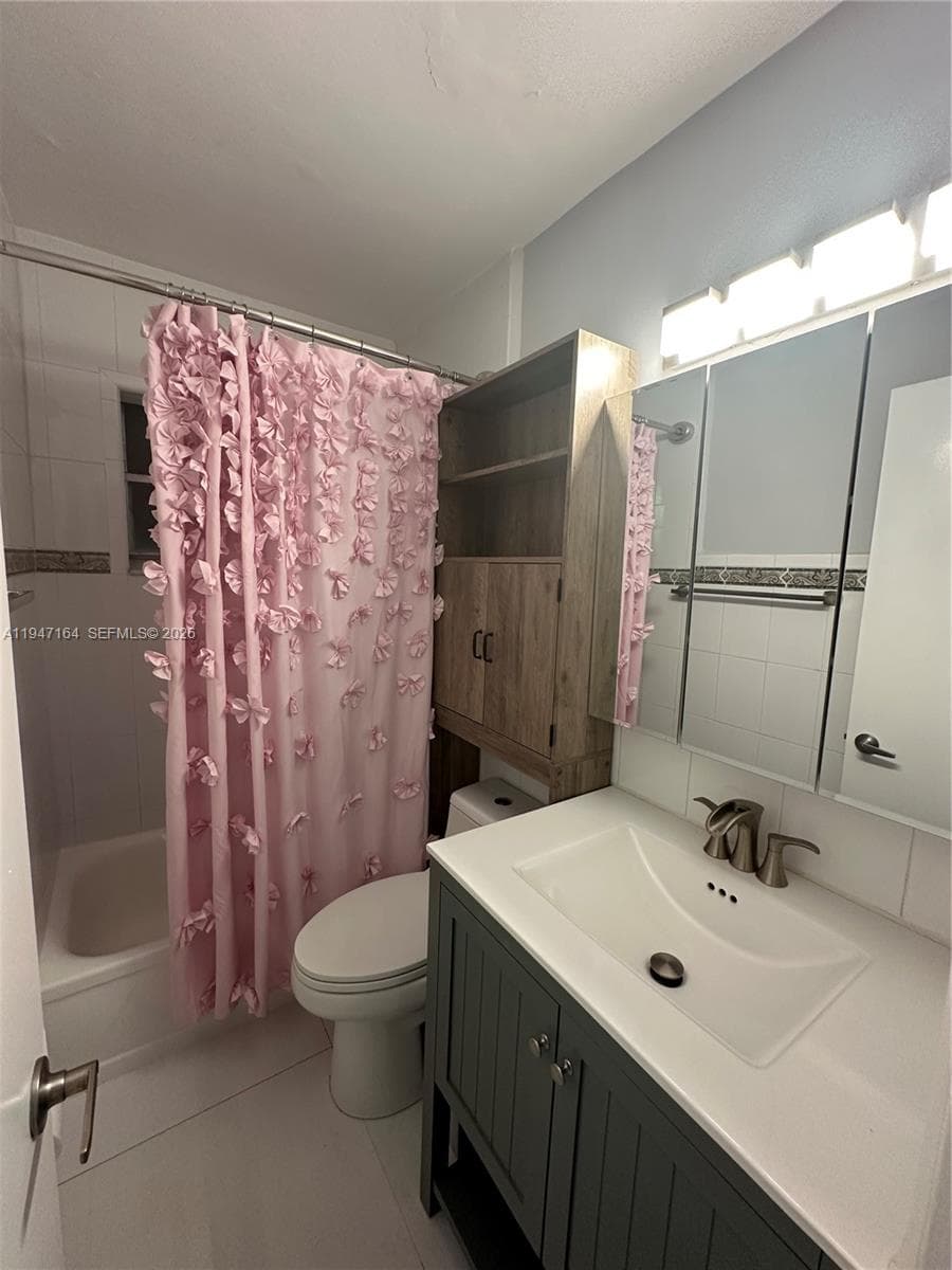 WASHINGTON AVE CONDO · #12 in Miami Beach - Photo 6