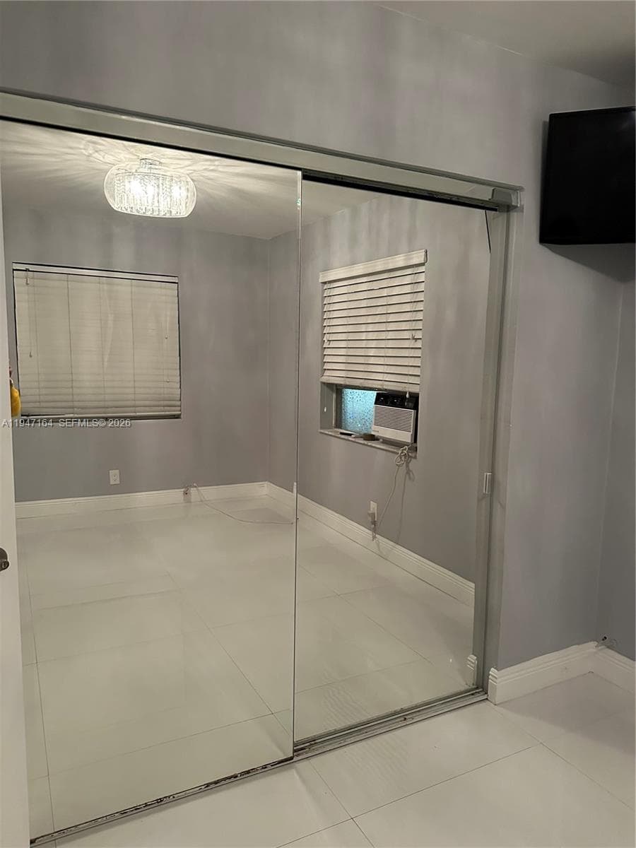 WASHINGTON AVE CONDO · #12 in Miami Beach - Photo 4