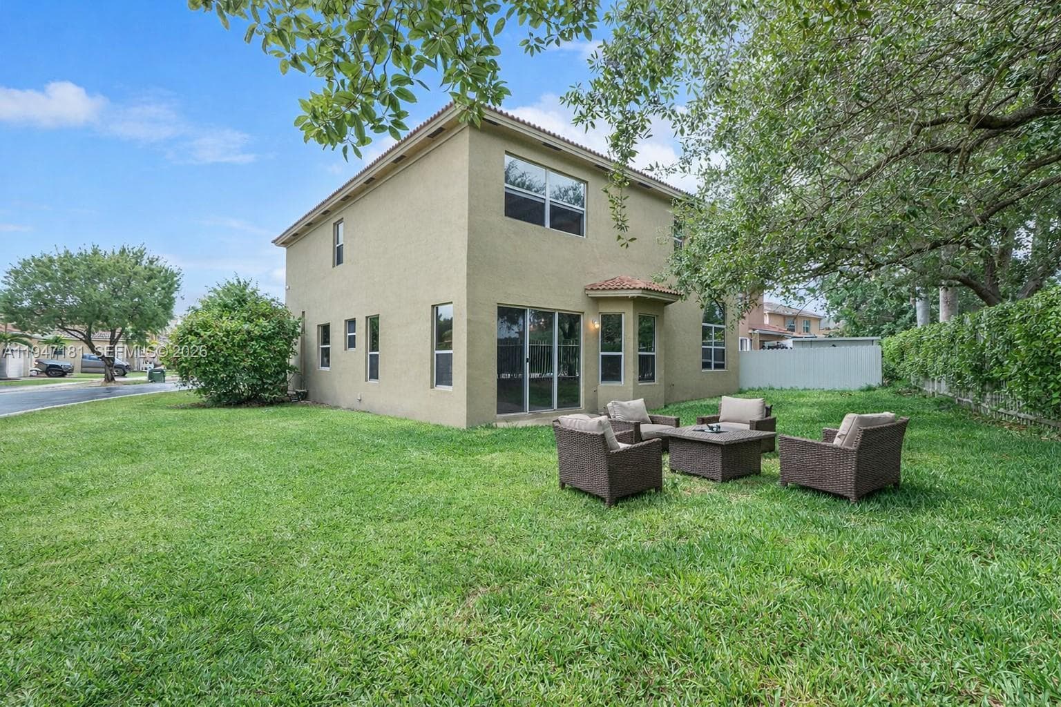 4113 NE 22nd Ln photo 2
