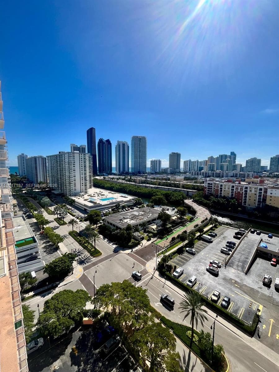 WINSTON TOWERS 200 · #1714 in Sunny Isles Beach - Photo 3