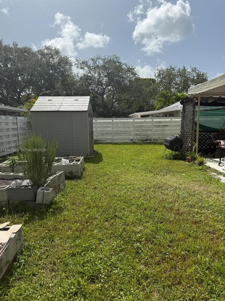 14534 SW 144th Ter photo 23