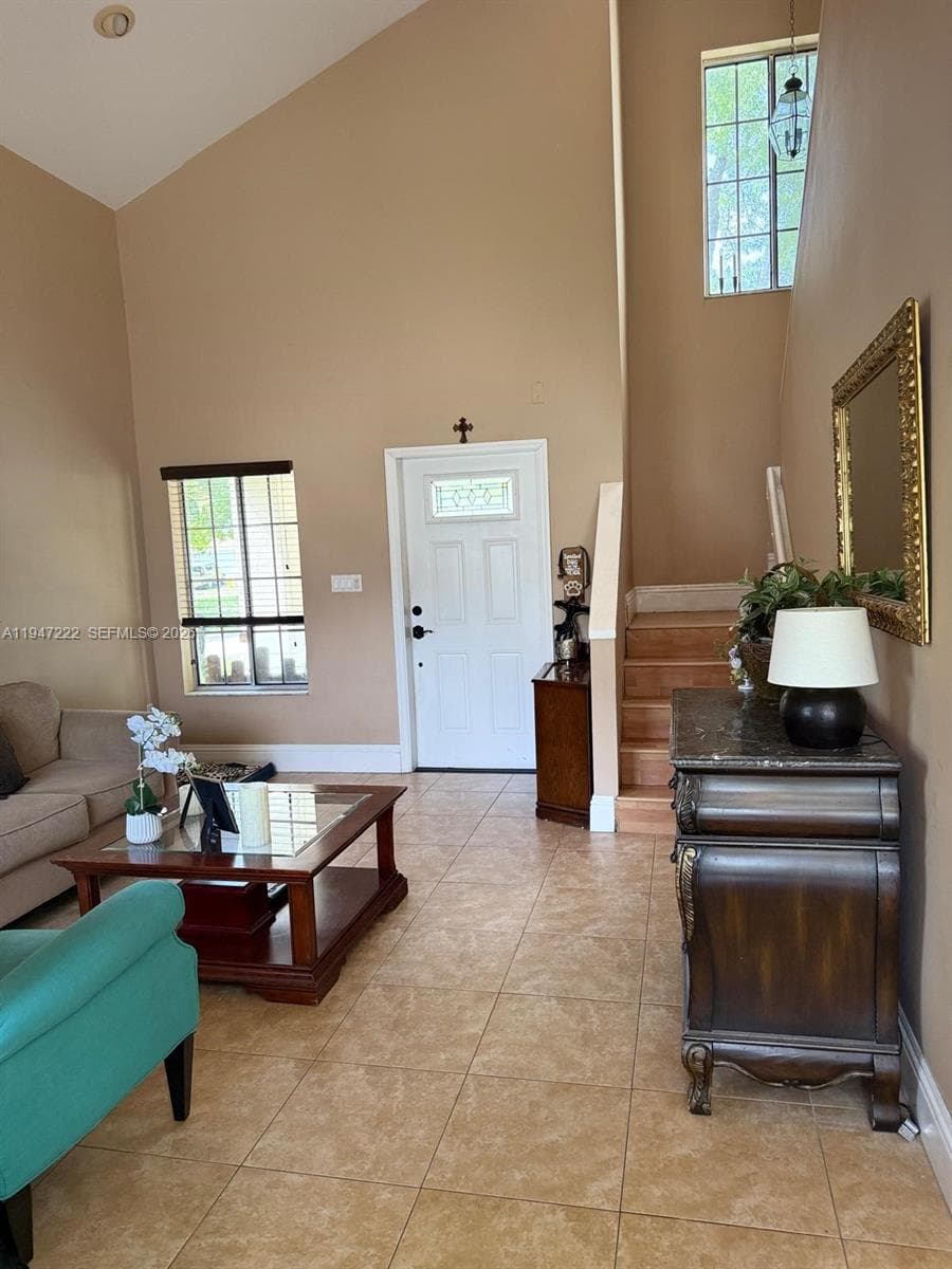 14534 SW 144th Ter photo 2