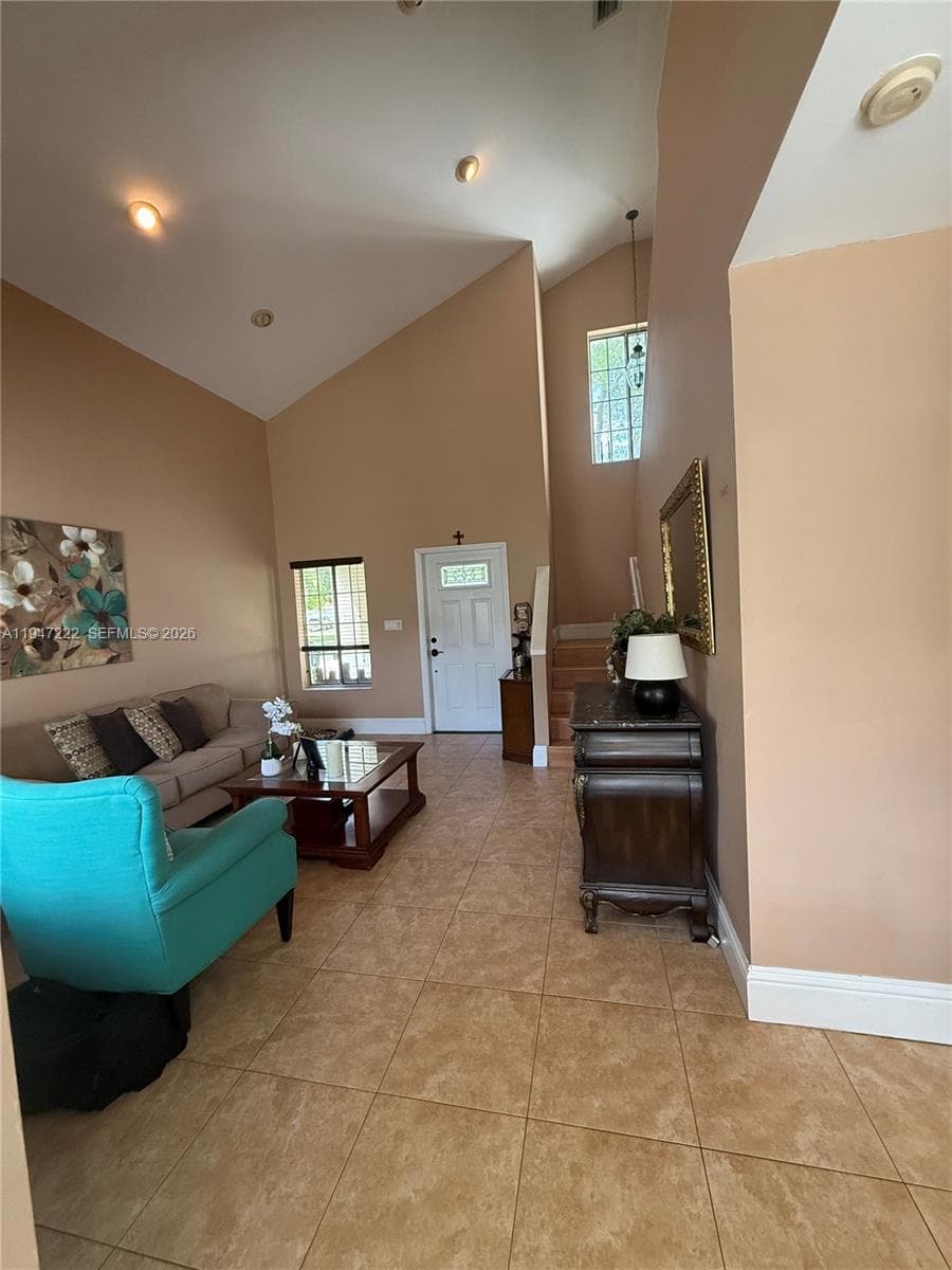 14534 SW 144th Ter photo 6