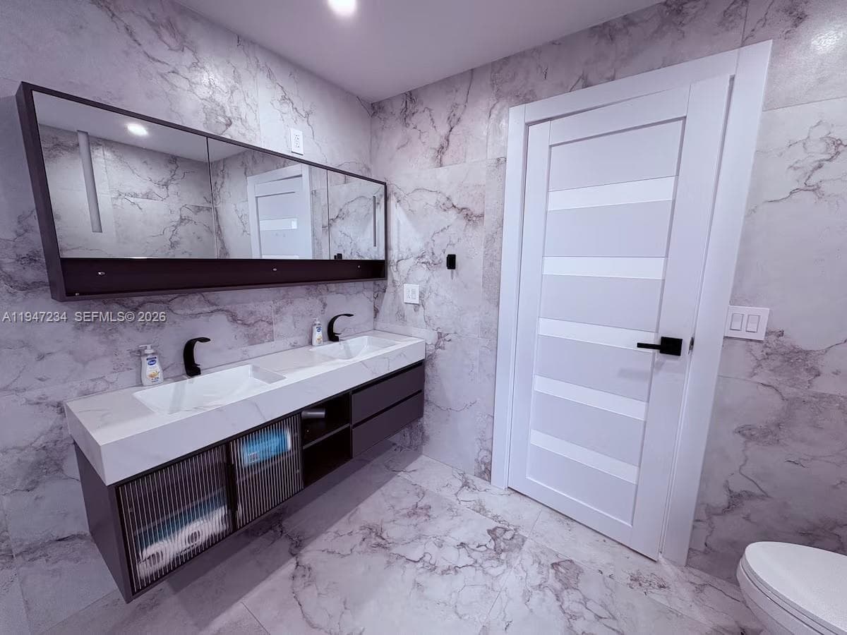 3822 NE 171st St #3822 photo 7
