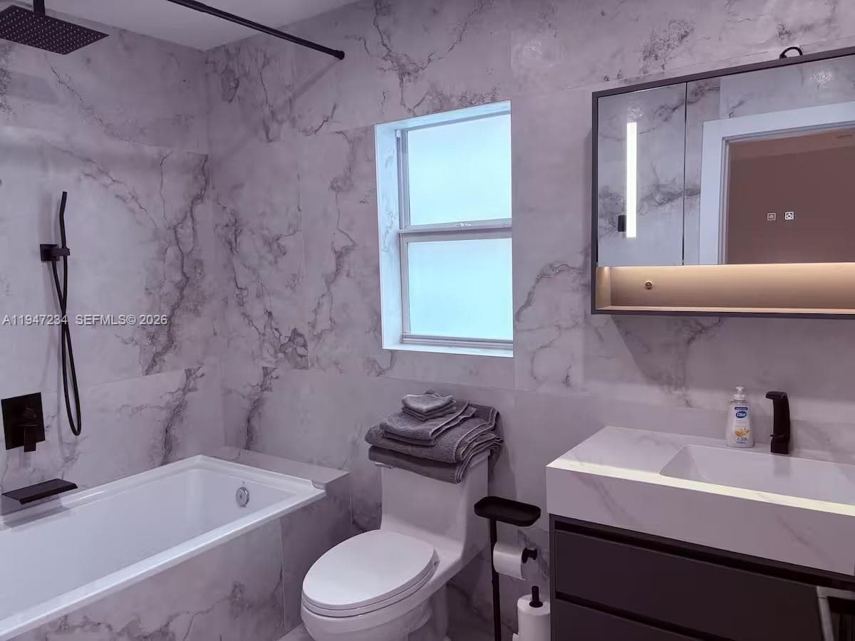 3822 NE 171st St #3822 photo 10