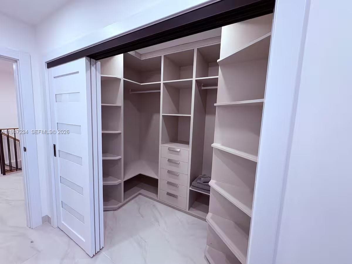 3822 NE 171st St #3822 photo 8