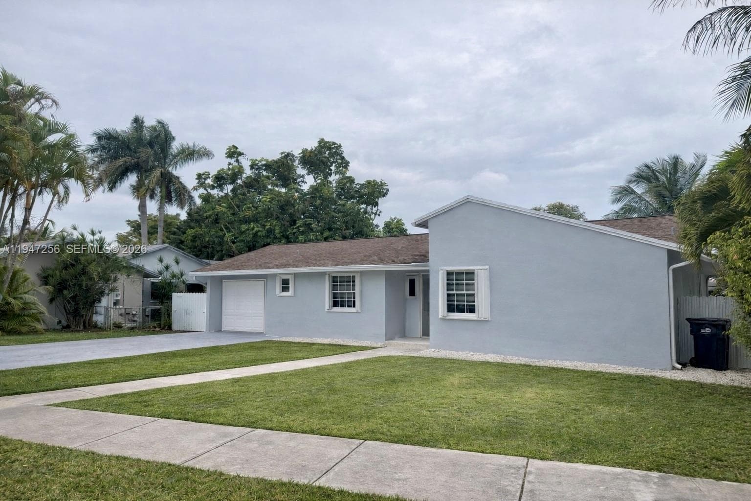 10351 SW 164th St photo 2