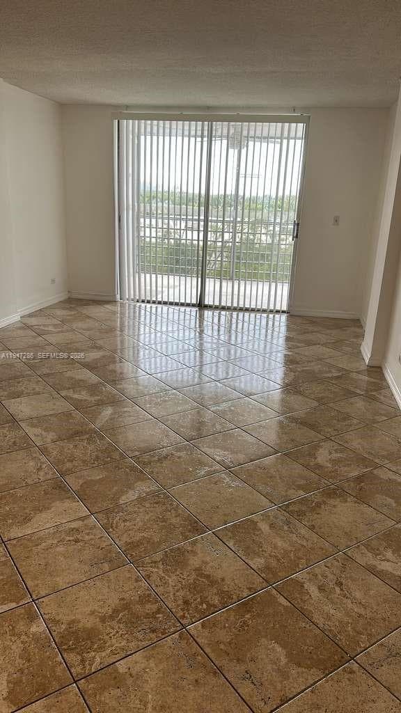 EASTERN SHORES WHITE HOUS · #609 in North Miami Beach - Photo 13