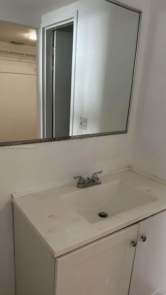 EASTERN SHORES WHITE HOUS · #609 in North Miami Beach - Photo 11