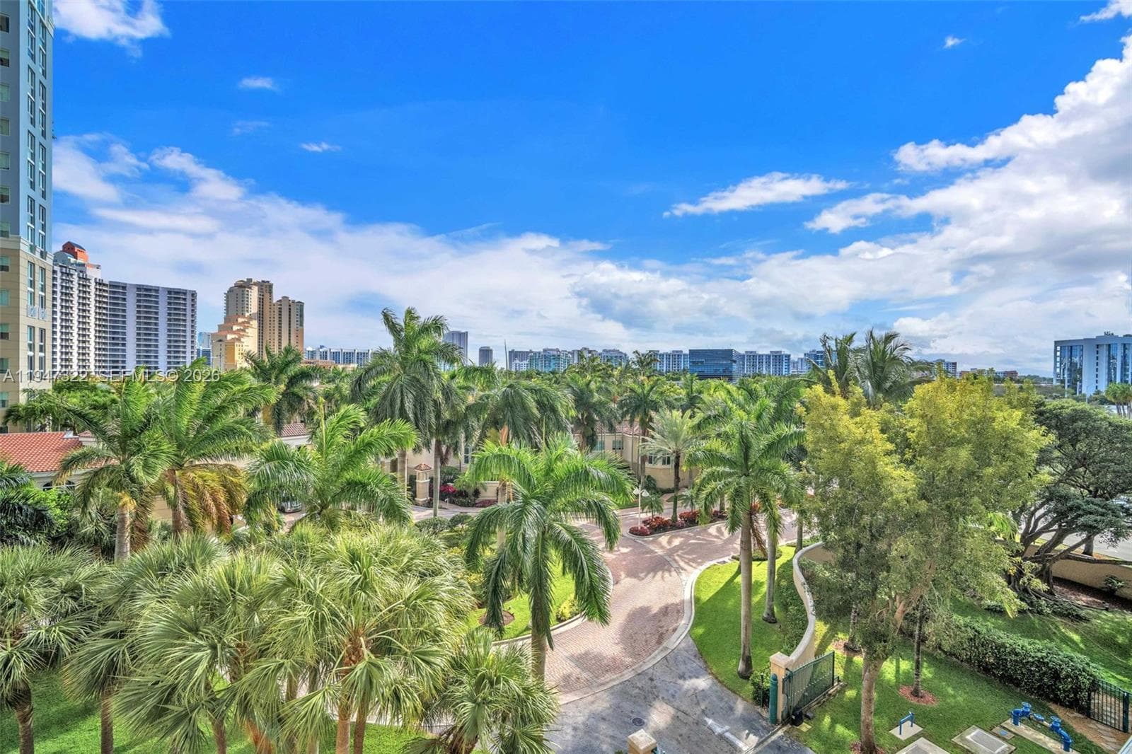 TURBERRY ON THE GREEN · #505 in Aventura - Photo 35