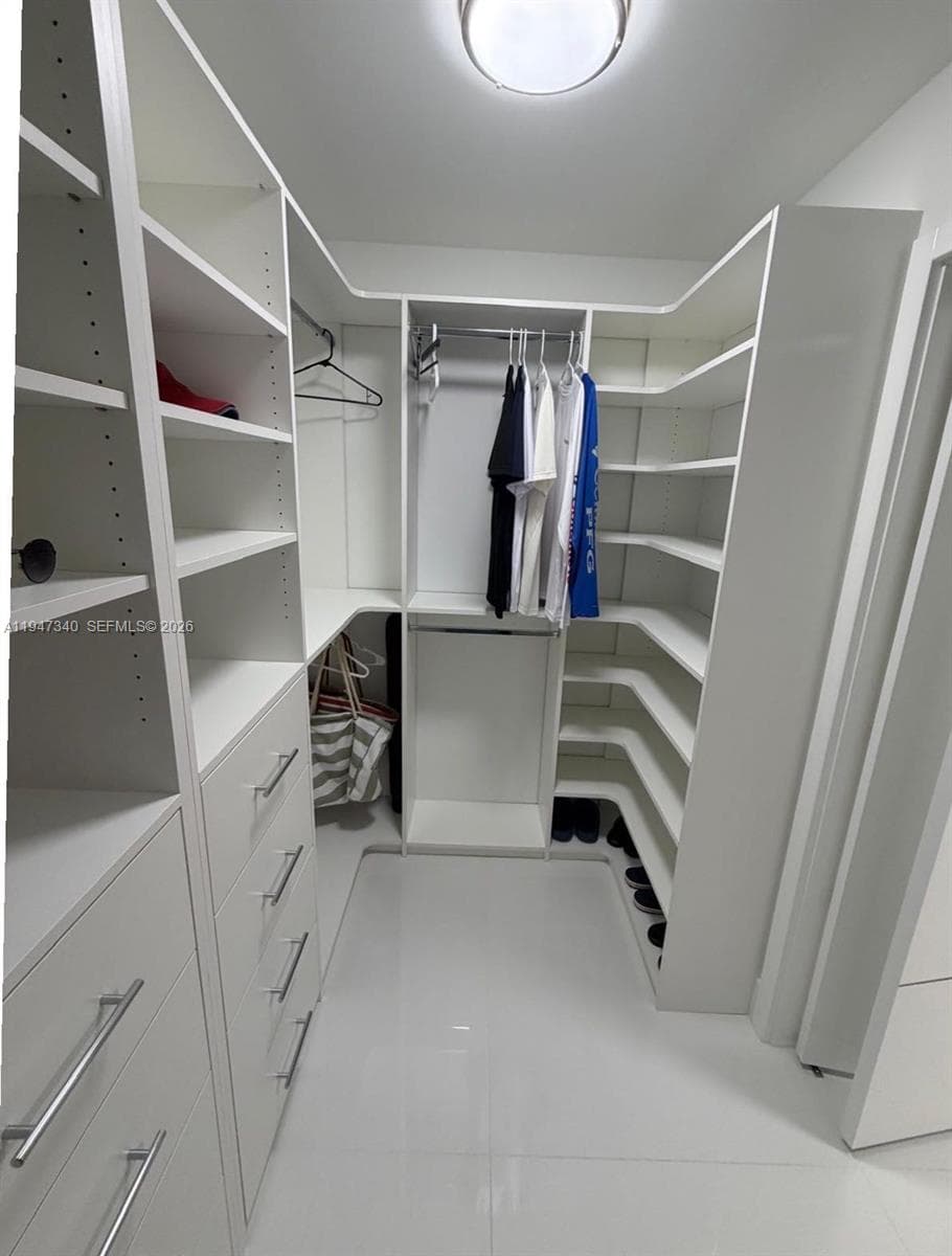 LEXCELLENCE CONDO · #504 in Miami Beach - Photo 12