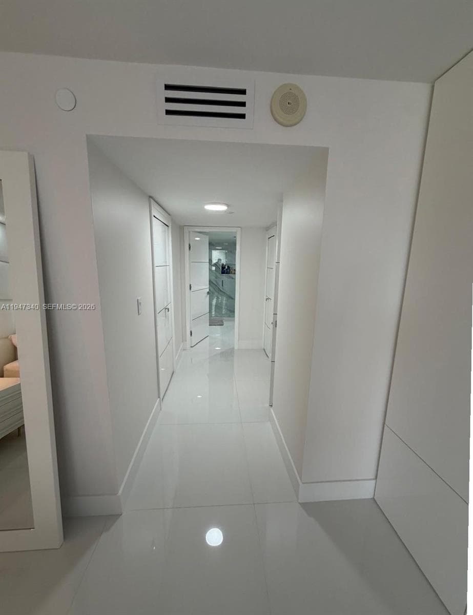 LEXCELLENCE CONDO · #504 in Miami Beach - Photo 7