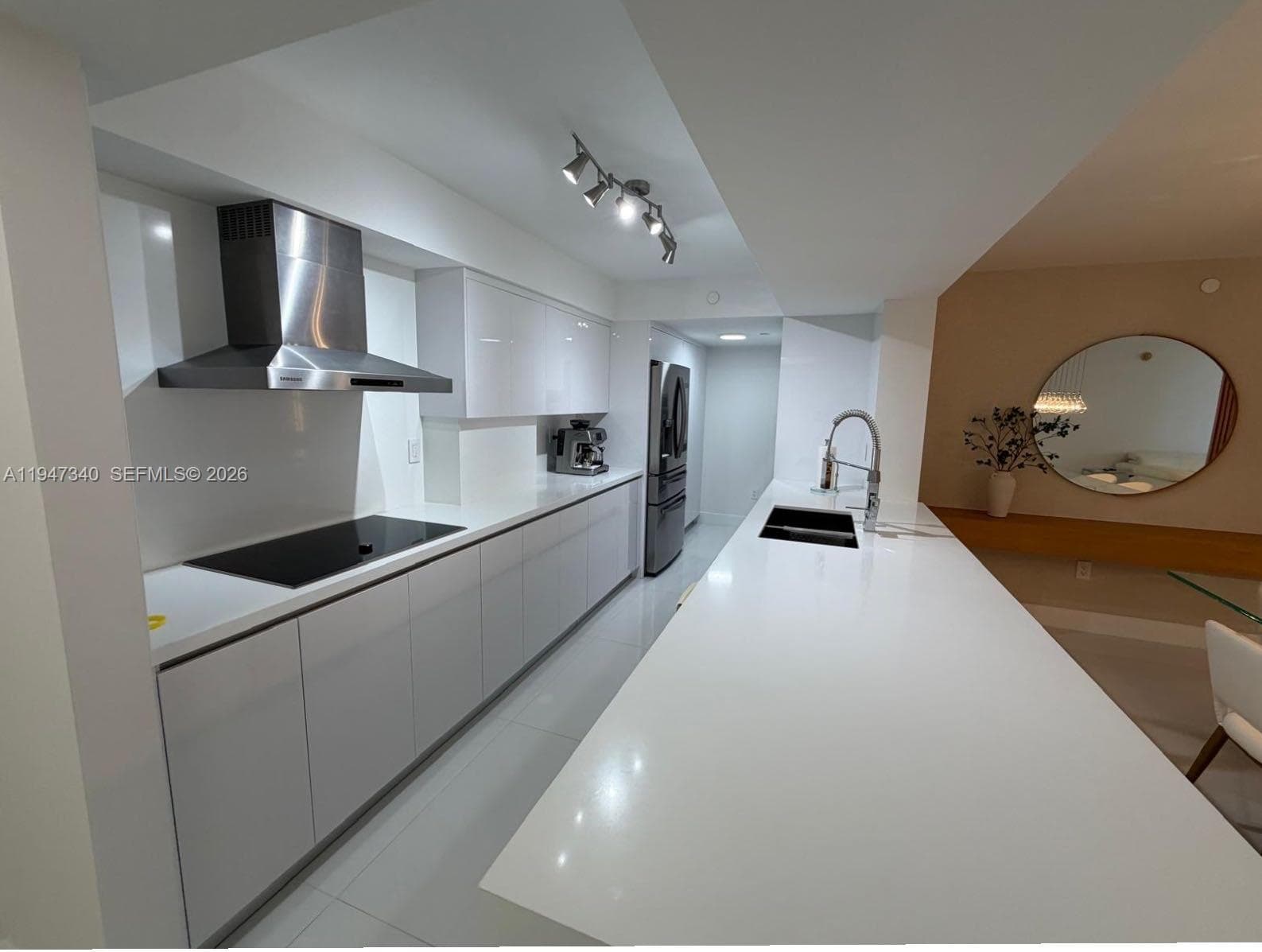 LEXCELLENCE CONDO · #504 in Miami Beach - Photo 24