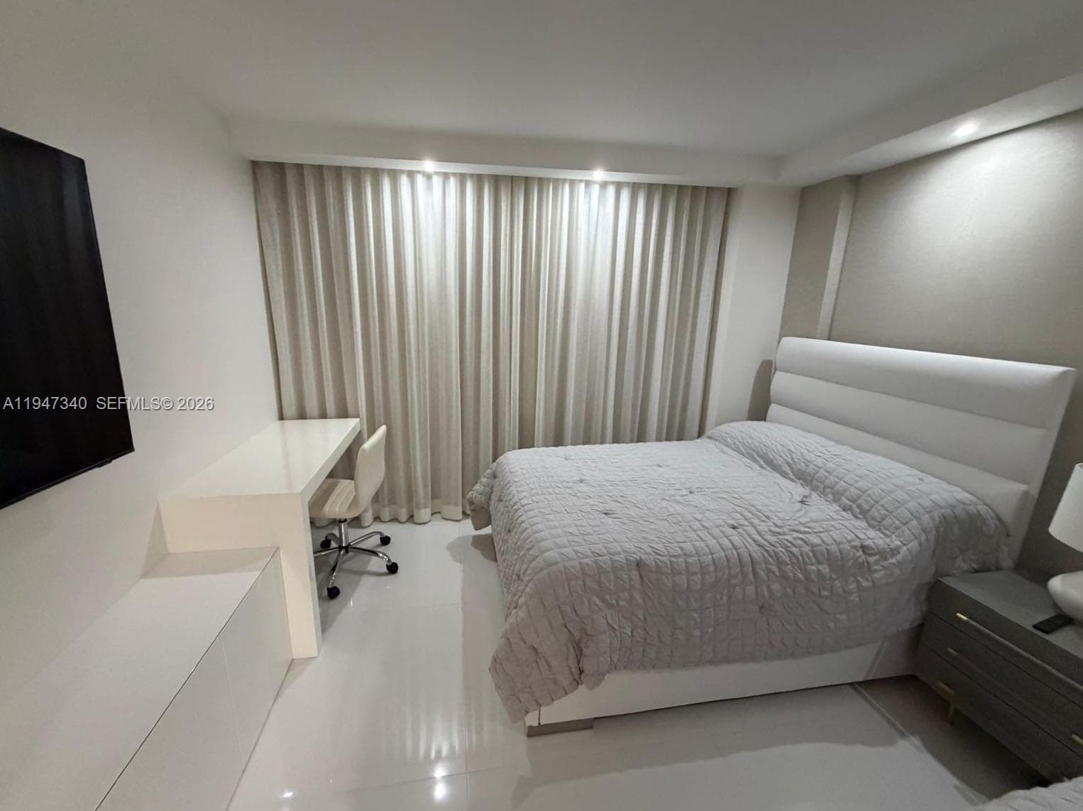 LEXCELLENCE CONDO · #504 in Miami Beach - Photo 45