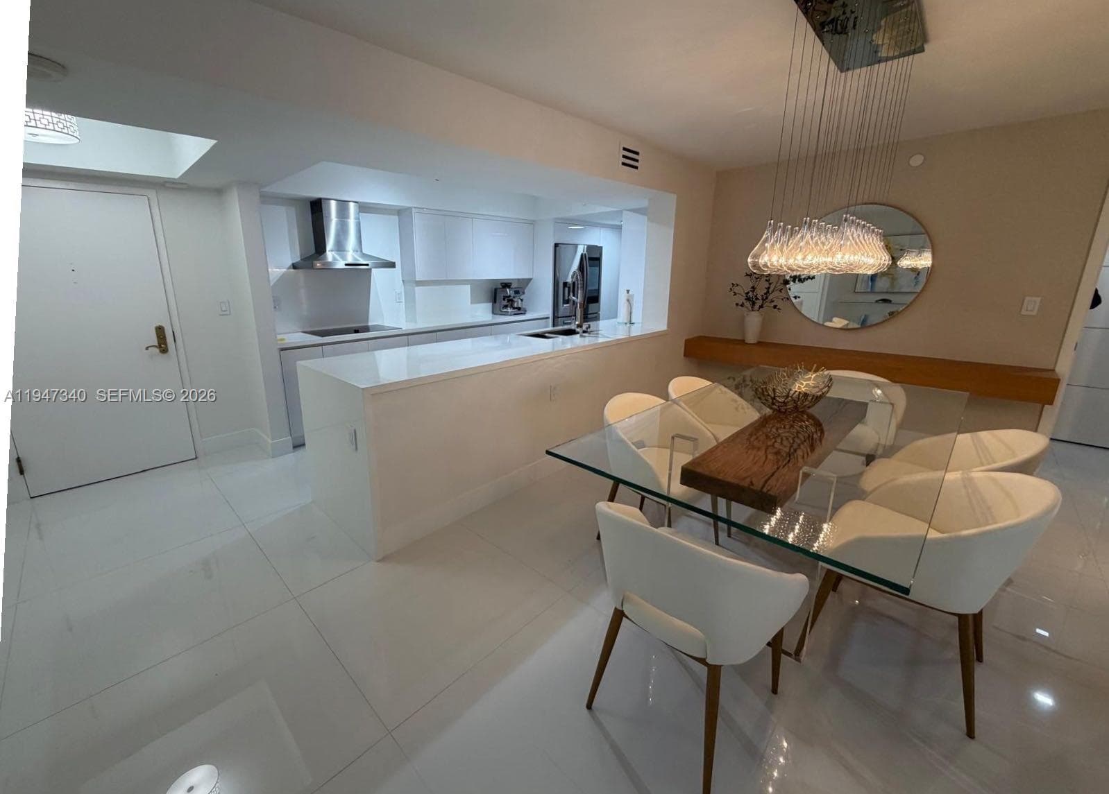 LEXCELLENCE CONDO · #504 in Miami Beach - Photo 4