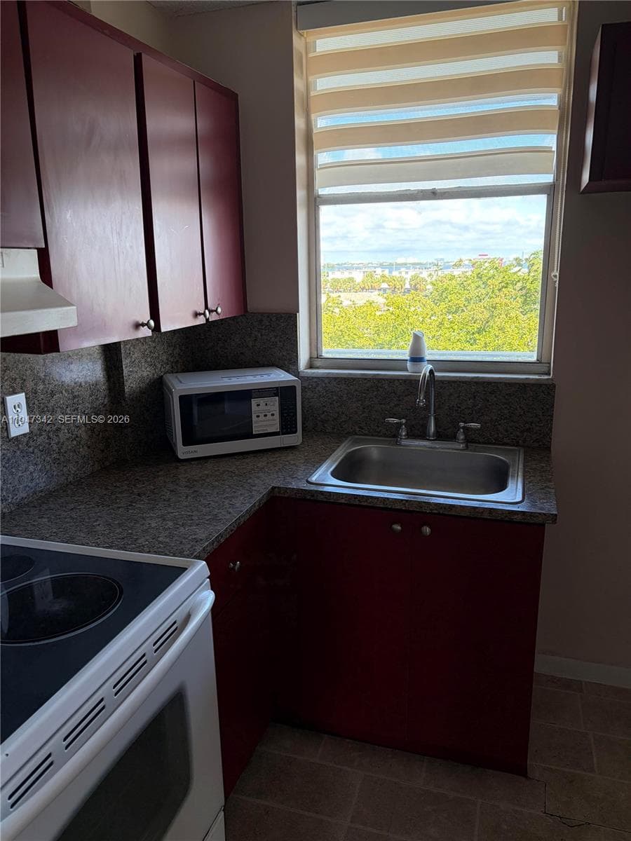 North Bay Villas Condo · #511 in North Bay Village - Photo 42