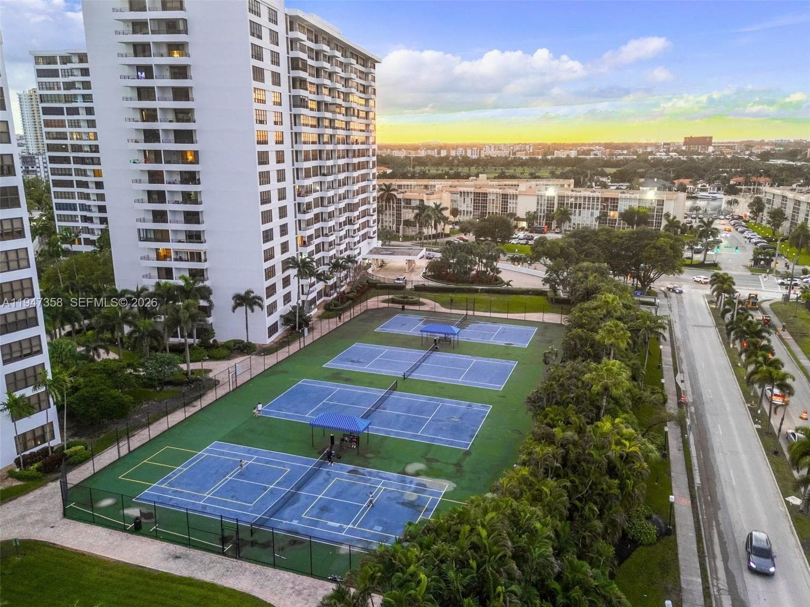 OLYMPUS CONDO PHASE C · #2319 in Hallandale Beach - Photo 39