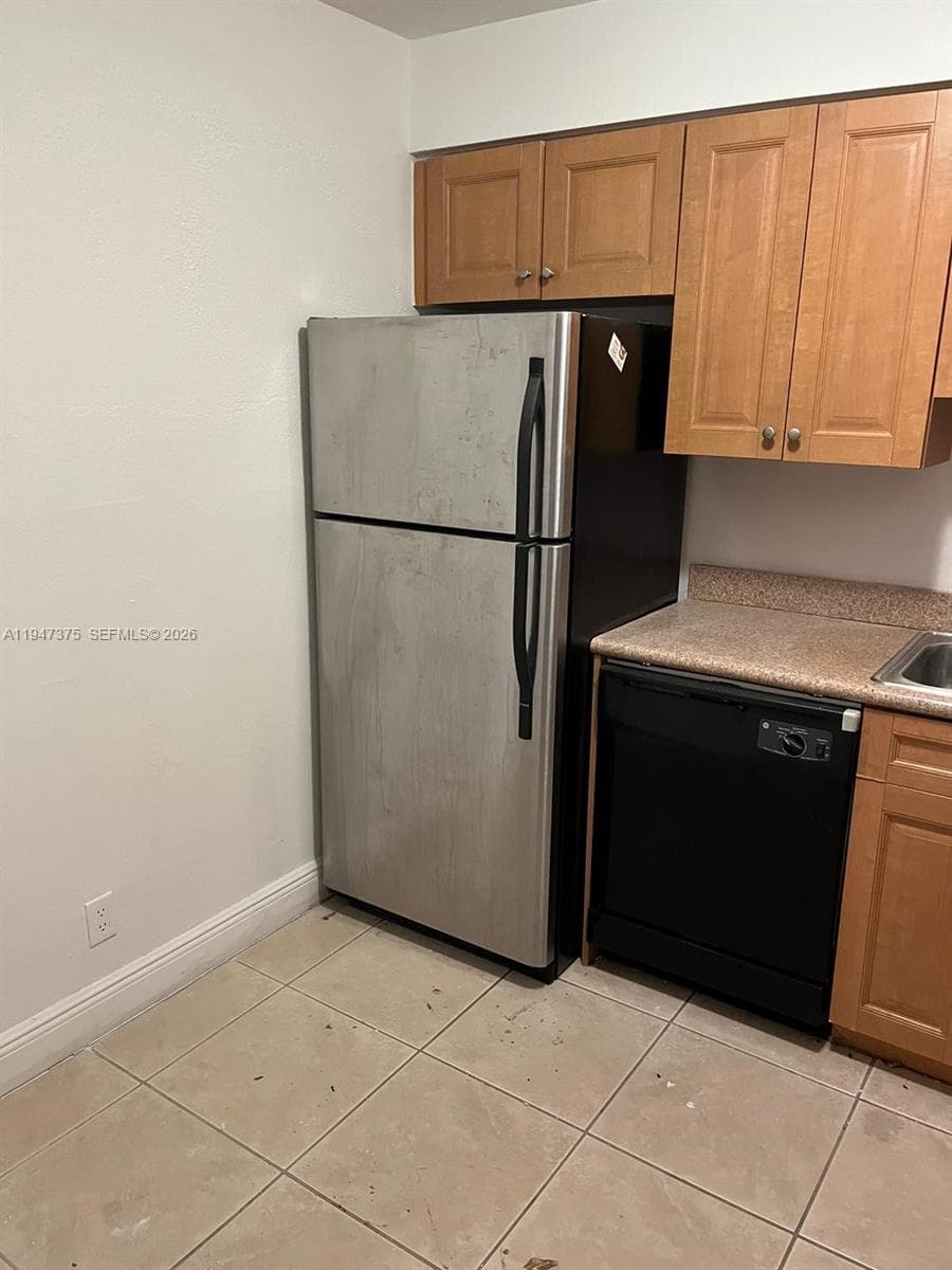 DORAL GARDENS II CONDO · #302 in Doral - Photo 3