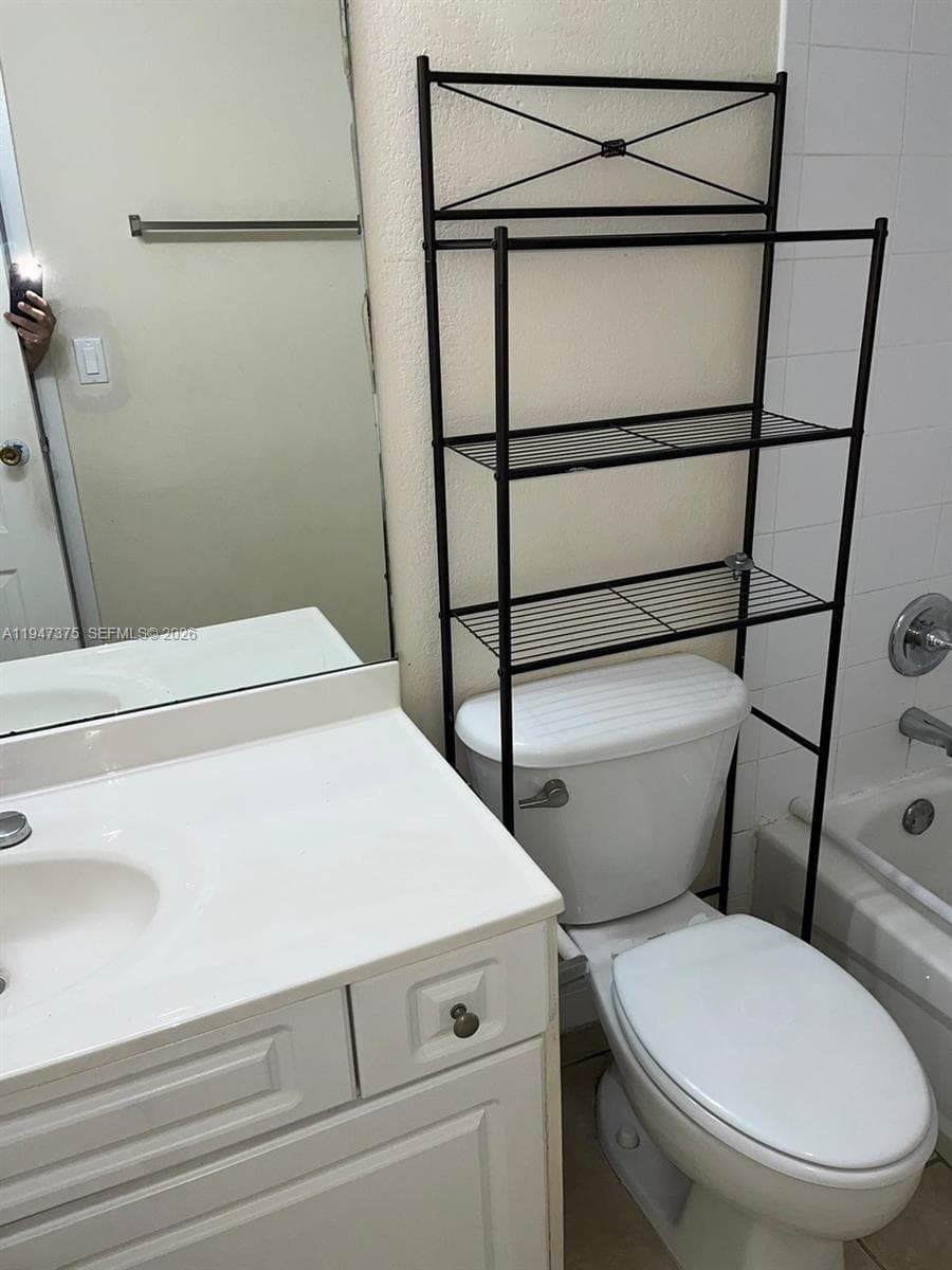 DORAL GARDENS II CONDO · #302 in Doral - Photo 11