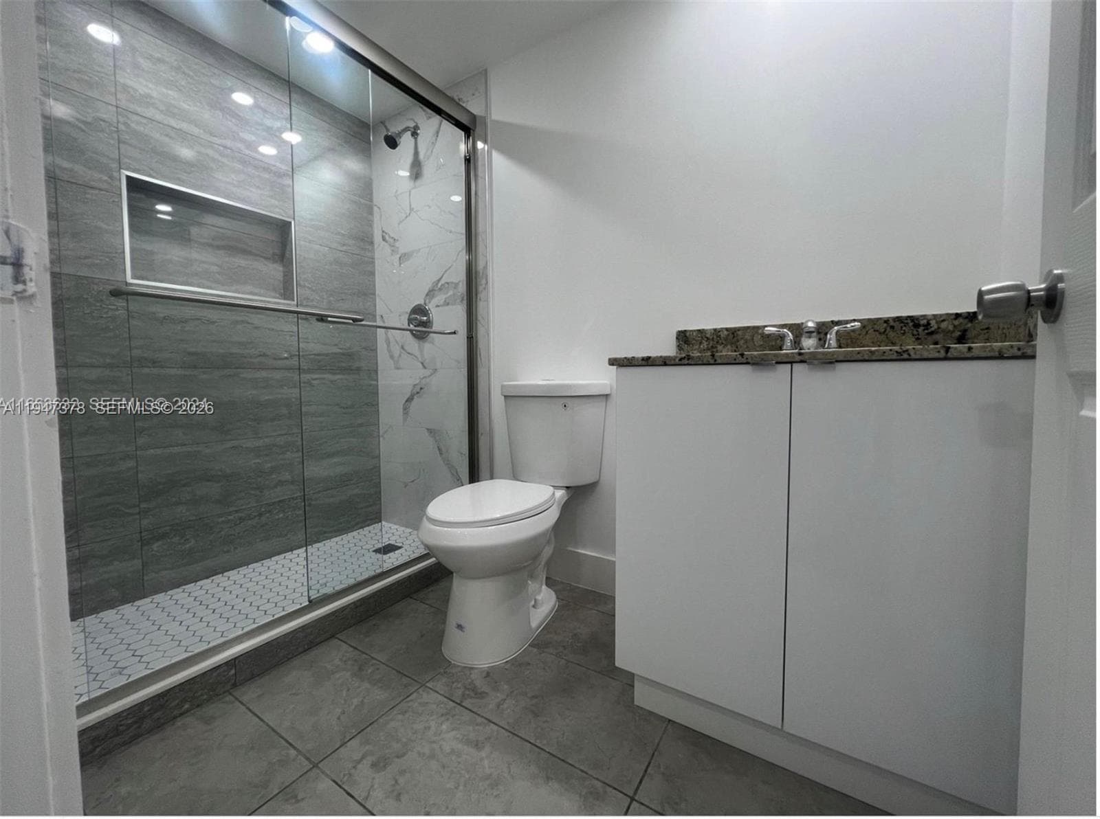 LAKESHORE · #1200G in Homestead - Photo 5