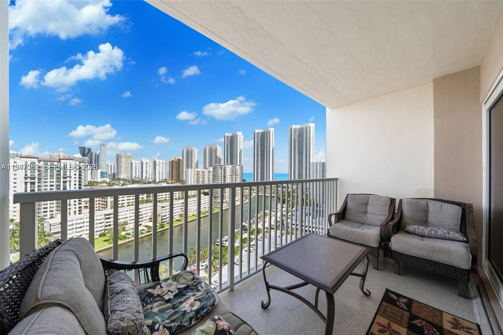 ARLEN HOUSE 300 · #1707 in Sunny Isles Beach - Photo 2