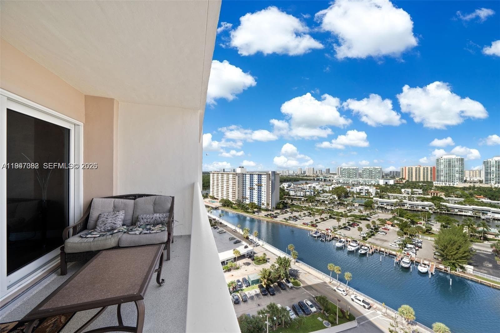 ARLEN HOUSE 300 · #1707 in Sunny Isles Beach - Photo 4